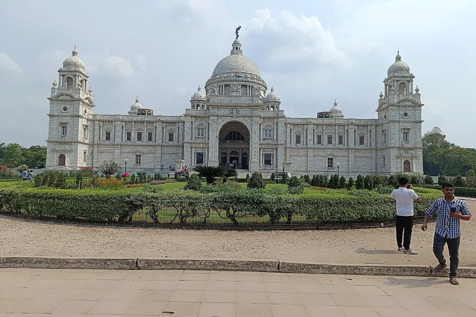 Flights to Kolkata