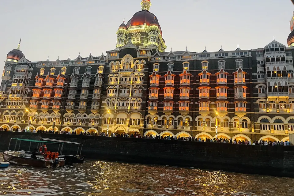 Flights to Mumbai